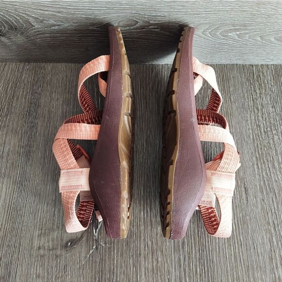 Chaco Z/Cloud Strappy Sandals Size 7 Vacation Outdoor Athleisure - Picture 8 of 11